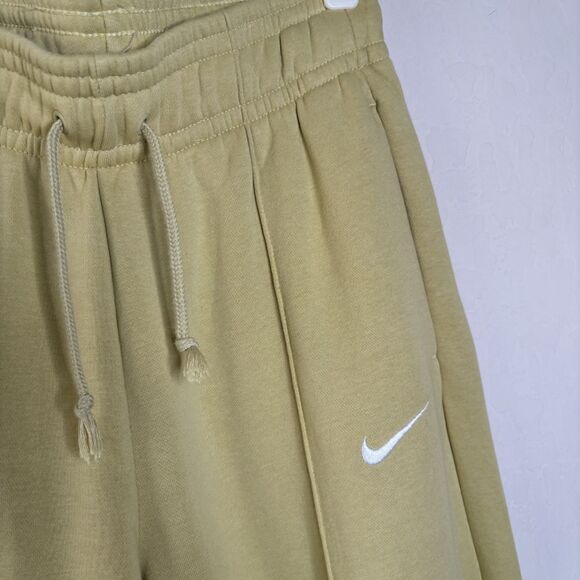 Nike Sportswear Essential Fleece Pant - Picture 9 of 9